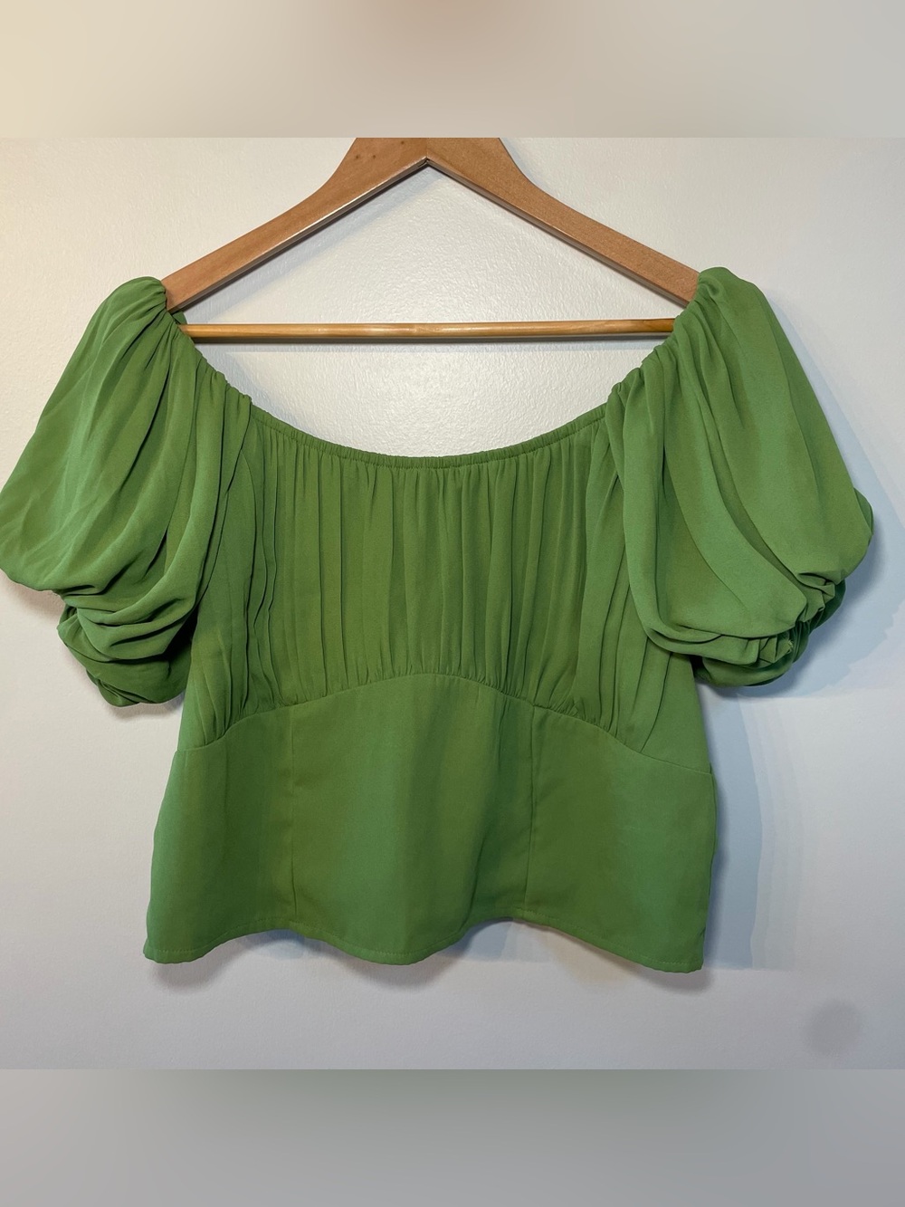 Abercrombie & Fitch Y2K Olive Green Puff Sleeve Blouse Cropped